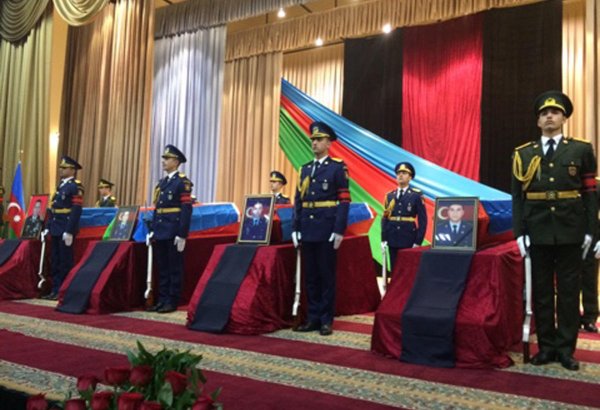Qəhrəman şəhidlərimizin vida mərasimi keçirilib  (FOTO) (YENİLƏNİB)
