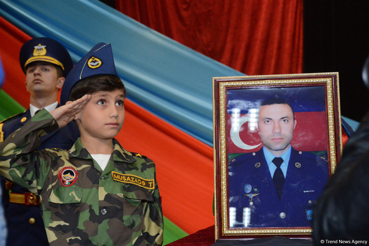 Qəhrəman şəhidlərimizin vida mərasimi keçirilib  (FOTO) (YENİLƏNİB)