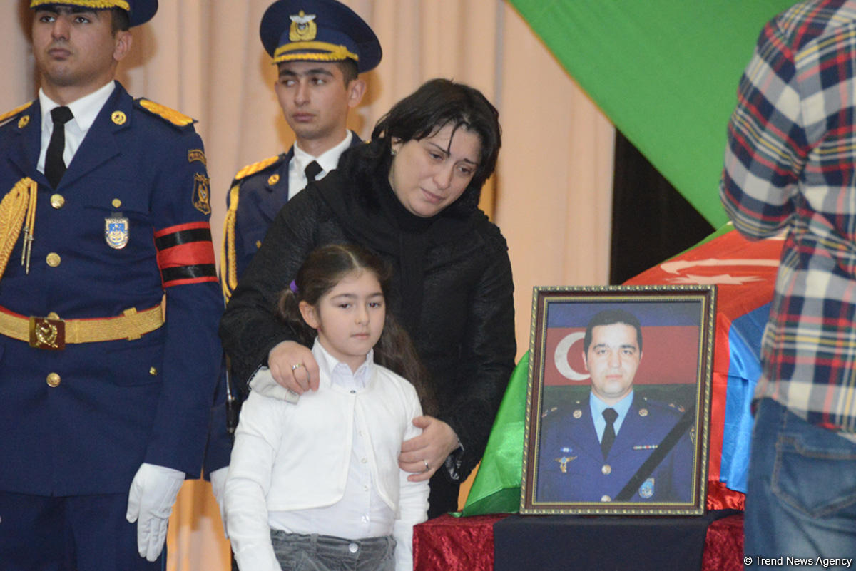 Qəhrəman şəhidlərimizin vida mərasimi keçirilib  (FOTO) (YENİLƏNİB)