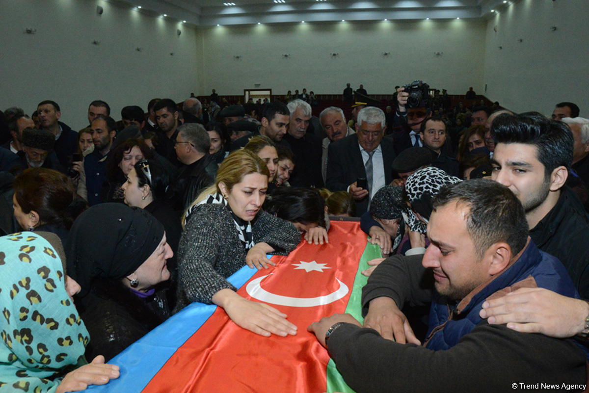 Qəhrəman şəhidlərimizin vida mərasimi keçirilib  (FOTO) (YENİLƏNİB)