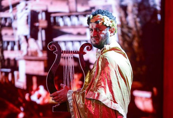 Roma imperatorları "Parlaq Zəka"da (FOTO)