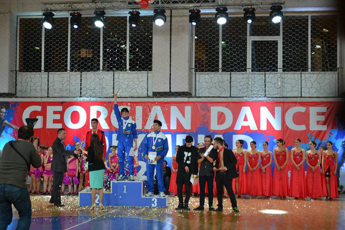 Azərbaycan Rəqqasları Qafqaz Kuboku uğrunda yola düşürlər (FOTO)