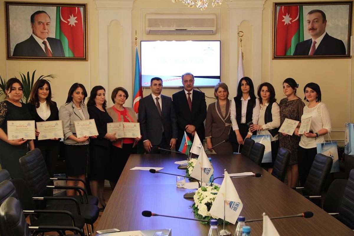 "Ən yaxşı yazı" müsabiqəsinin qalibləri mükafatlandırıldı (FOTO)