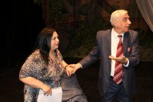 "Amerikalı kürəkən" (FOTO)