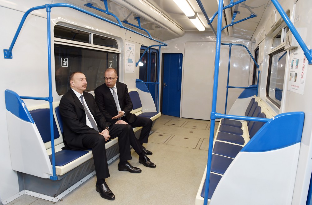 İlham Əliyev Bakı Metropoliteninin yeni xəttinin  “Avtovağzal” və “Memar Əcəmi” stansiyalarının açılışında iştirak edib (FOTO)