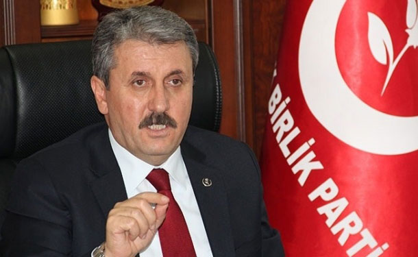 Türkiyəli siyasətçi: Türkiyə Ermənistandan olan qeyri-leqal miqrantları deportasiya etməlidir