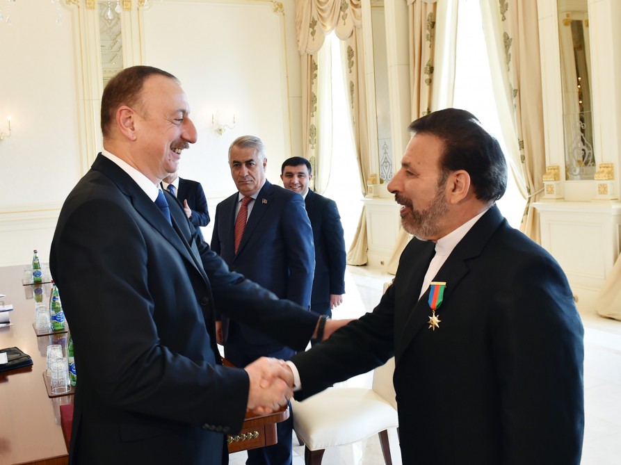 Prezident İlham Əliyev İranın rabitə və informasiya texnologiyaları nazirinə “Dostluq” ordeni təqdim edib (FOTO)