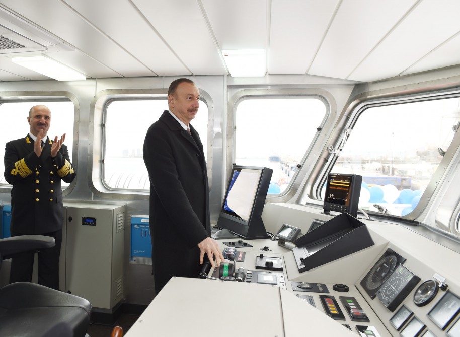 Prezident İlham Əliyev sərnişin gəmilərinin istismara verilməsi mərasimində iştirak edib (FOTO)