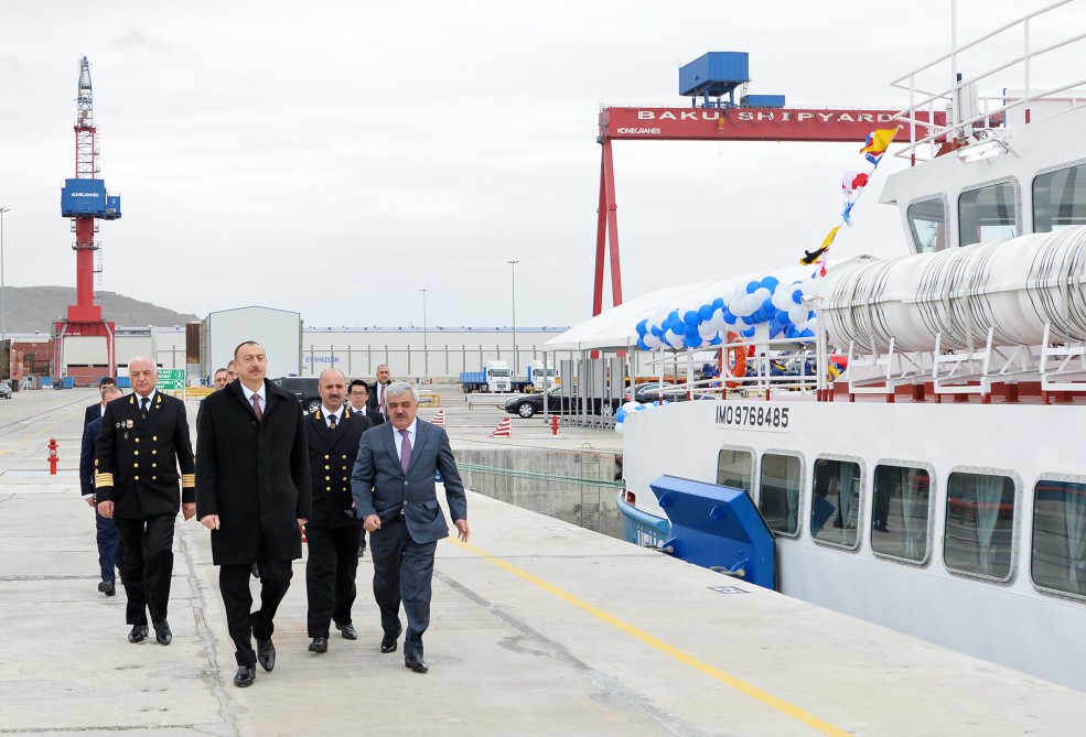 Prezident İlham Əliyev sərnişin gəmilərinin istismara verilməsi mərasimində iştirak edib (FOTO)