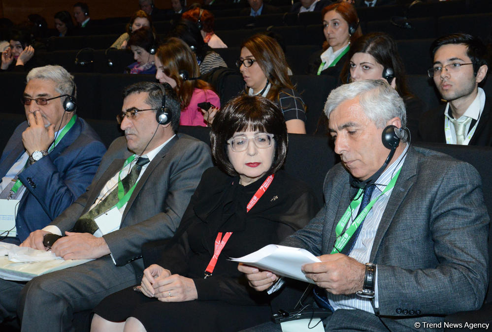 Elmar Məmmədyarov: Dünyada həll olunmamış münaqişələr zorakı ekstremizm üçün münbit şərait yaradıb  (ƏLAVƏ OLUNUB) (FOTO)