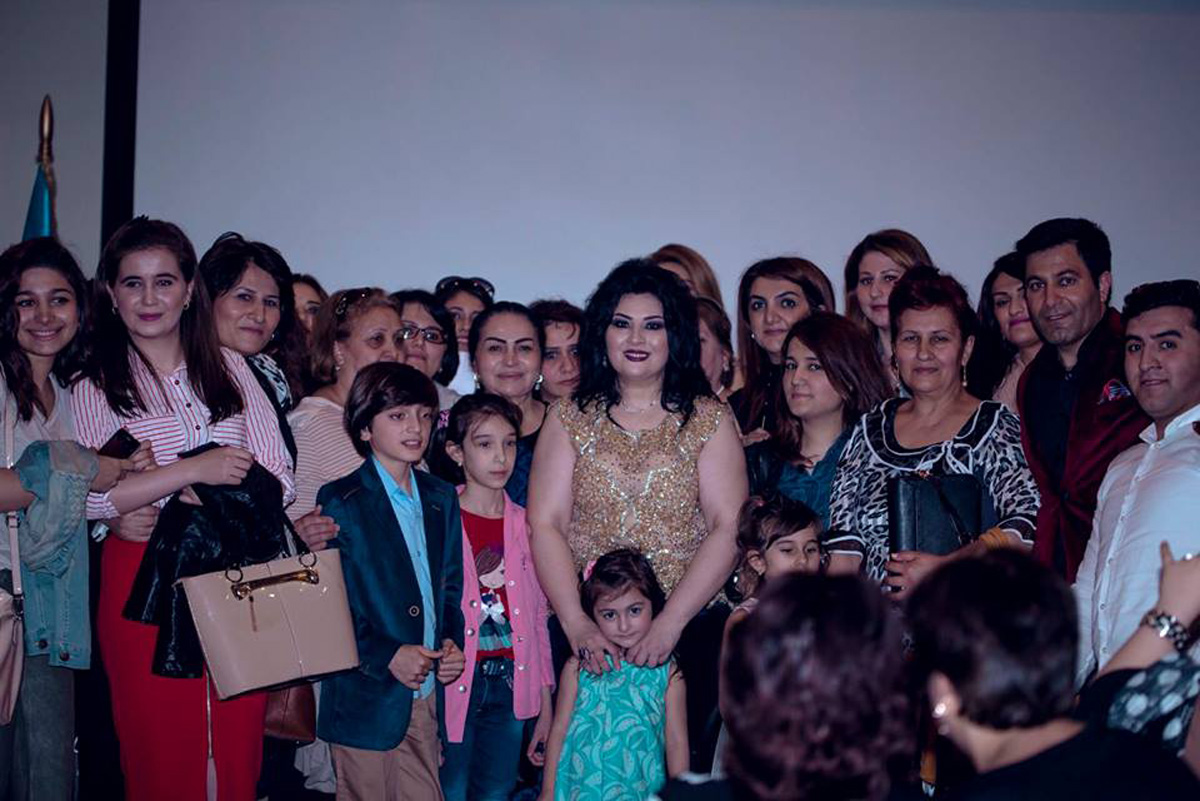 Əməkdar artist Aybəniz Haşımovayla görüş (FOTO)