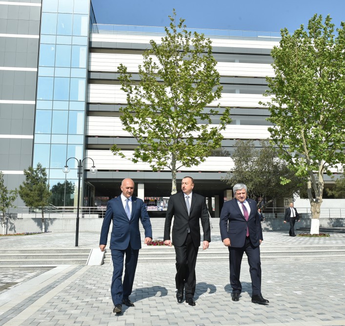 Prezident İlham Əliyev Heydər bağında yaradılan şəraitlə tanış olub (FOTO)