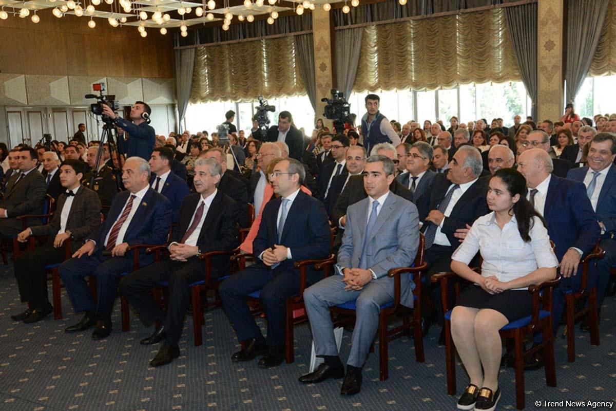 “Ən yaxşı təqdimat” müsabiqəsi qaliblərinin mükafatlandırılması mərasimi keçirilib (FOTO)