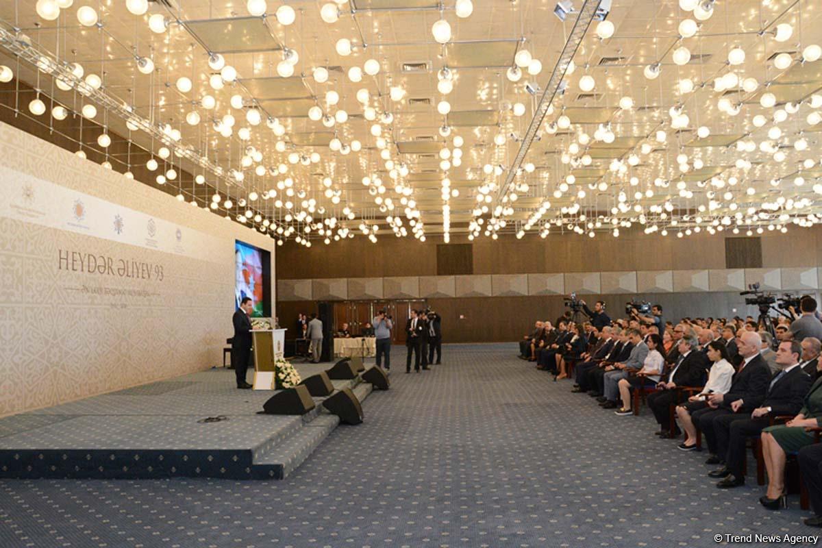 “Ən yaxşı təqdimat” müsabiqəsi qaliblərinin mükafatlandırılması mərasimi keçirilib (FOTO)