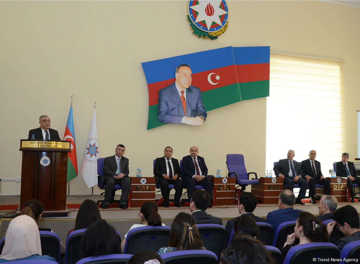 "Ermənistan-Azərbaycan, Dağlıq Qarabağ münaqişəsi beynəlxalq humanitar hüquq müstəvisində" adlı konfrans keçirilib (FOTO)