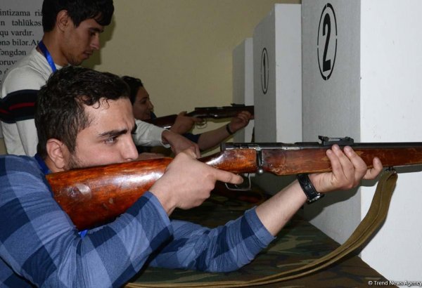 KİV nümayəndələri arasında atıcılıq turniri keçirilib (FOTO)