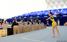 İdman gimnastikası üzrə Azərbaycan Birinciliyi və Bakı Çempionatının ikinci günü start götürüb (FOTO)