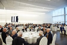 Prezident İlham Əliyev və xanımı ulu öndər Heydər Əliyevin anadan olmasının 93-cü ildönümü və 9 May - Qələbə Günü münasibətilə rəsmi qəbulda iştirak ediblər (FOTO)