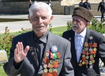 Azərbaycan ictimaiyyəti Qələbə Gününü qeyd edir  (FOTO)