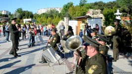 Bakıda Silahlı Qüvvələrin orkestrlərinin nümunəvi çıxışı (FOTO)