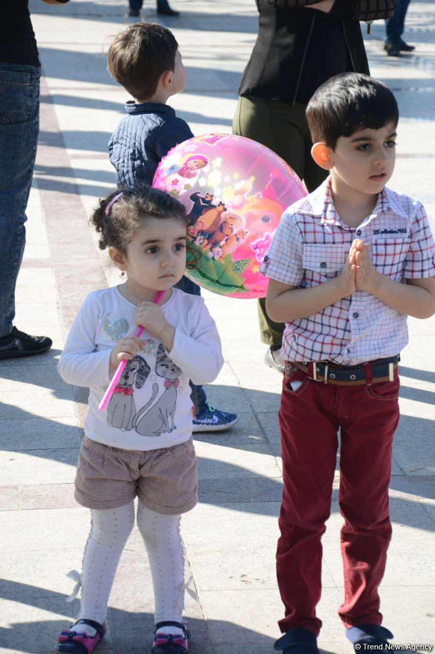 Bakıda Silahlı Qüvvələrin orkestrlərinin nümunəvi çıxışı (FOTO)