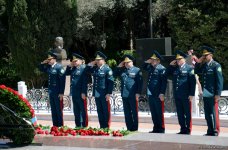 Azərbaycan ictimaiyyəti ümummilli lider Heydər Əliyevin anadan olmasının 93-cü ildönümünü qeyd edir (FOTO)