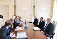 Prezident İlham Əliyev Niderlandın iqtisadi işlər nazirinin başçılıq etdiyi nümayəndə heyətini qəbul edib (FOTO)
