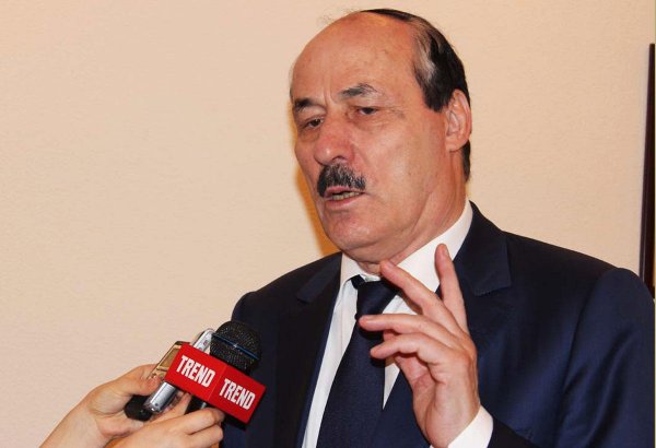 Ramazan Abdulatipov: Azərbaycan və Dağıstanın əmtəə dövriyyəsini on dəfələrlə artırmaq üçün potensialı var