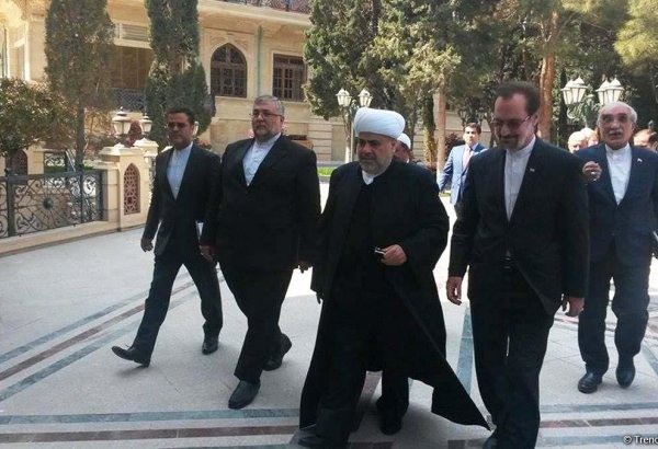 Allahşükür Paşazadə: Azərbaycan və İran arasında münasibətlər yüksək səviyyədə inkişaf edir (FOTO)