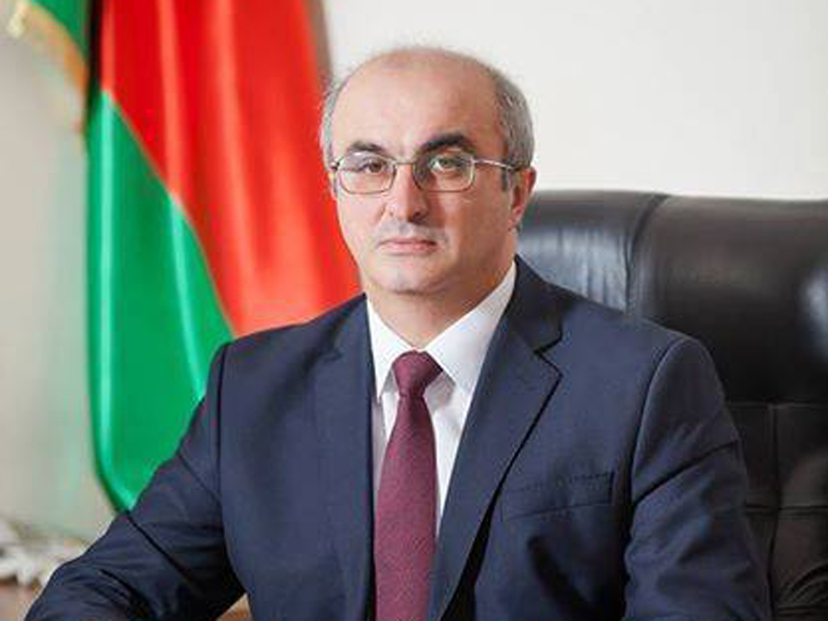 Bakı Slavyan Universitetinin rektoru A.S.Puşkin medalı ilə təltif edilib