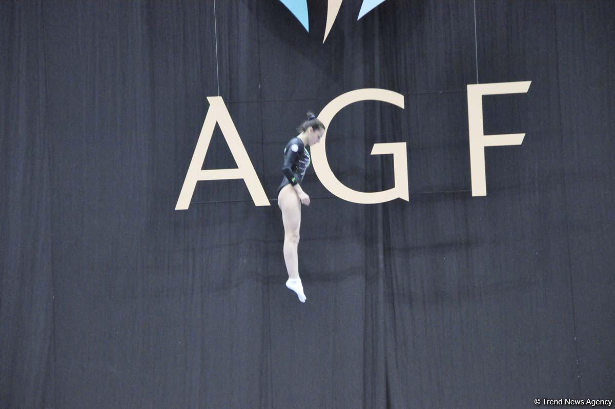 Batut gimnastikası və tamblinq üzrə Azərbaycan çempionatı və Bakı birinciliyində son yarış günü (FOTO)