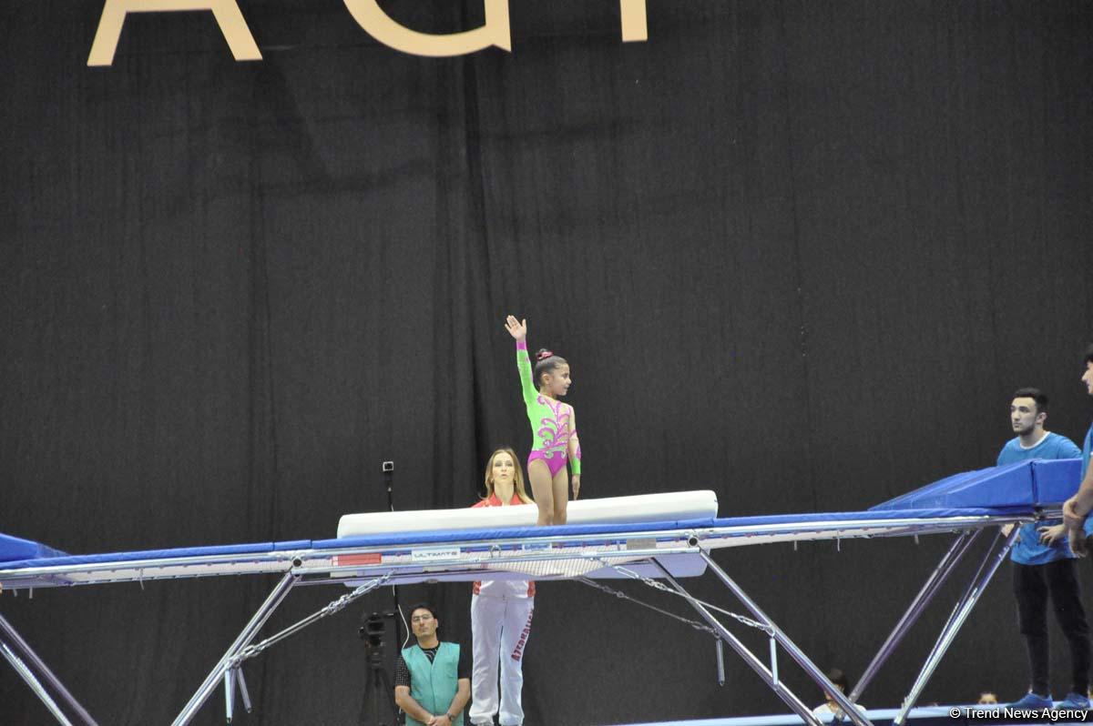Batut gimnastikası və tamblinq üzrə Azərbaycan çempionatı və Bakı birinciliyində son yarış günü (FOTO)
