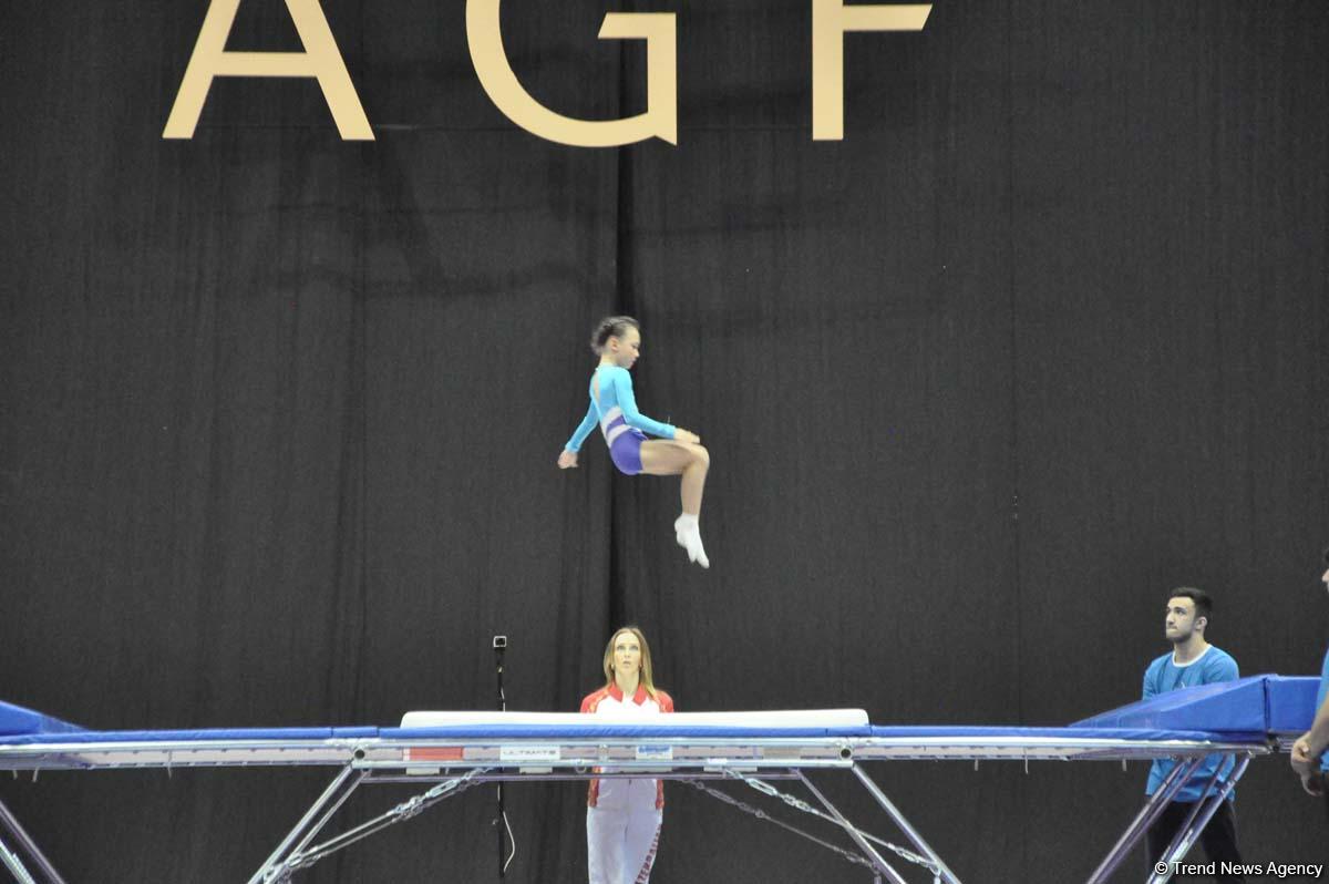 Batut gimnastikası və tamblinq üzrə Azərbaycan çempionatı və Bakı birinciliyində son yarış günü (FOTO)