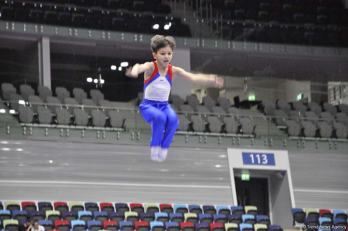 Batut gimnastikası və tamblinq üzrə Azərbaycan çempionatı və Bakı birinciliyində son yarış günü (FOTO)