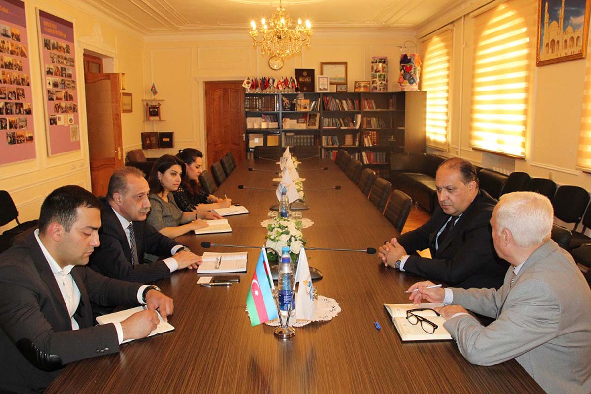 İordaniya səfiri Bilik Fondunda oldu (FOTO)