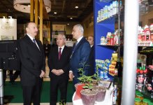 Prezident İlham Əliyev XXII Azərbaycan Beynəlxalq qida sənayesi və X Azərbaycan Beynəlxalq kənd təsərrüfatı sərgiləri ilə tanış olub (FOTO)