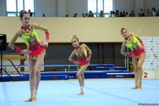 Akrobatika gimnastikası üzrə Azərbaycan və Bakı birinciliyinin ikinci yarış günü başlayıb (FOTO)