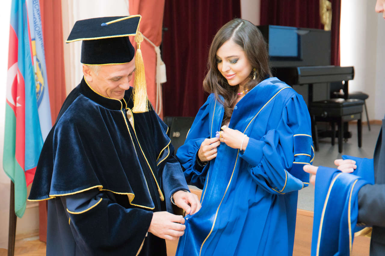 Leyla Əliyevaya Moskva Dövlət Humanitar İqtisad Universitetinin fəxri professoru diplomu təqdim olunub (FOTO)