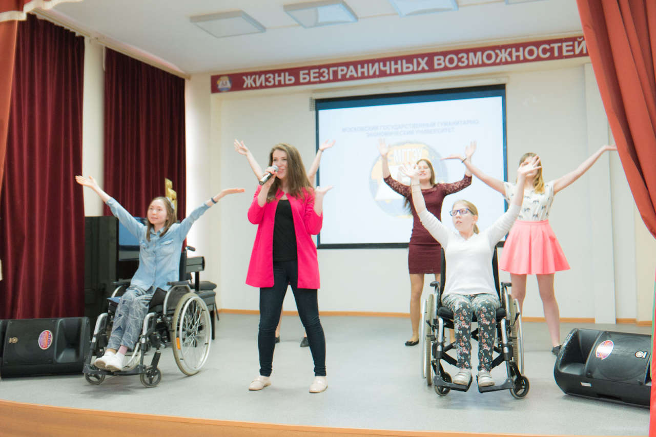 Leyla Əliyevaya Moskva Dövlət Humanitar İqtisad Universitetinin fəxri professoru diplomu təqdim olunub (FOTO)