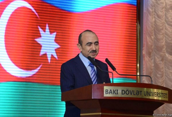 Əli Həsənov: Heydər Əliyev hakimiyyətə gələrək Xalq Cumhuriyyətinin bütün təsisatlarına sahib çıxdı (FOTO)