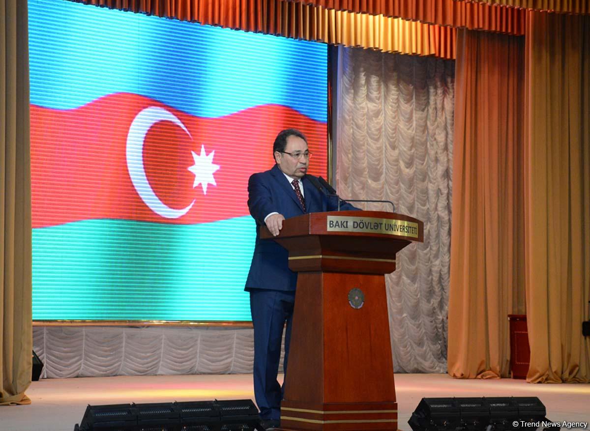 Əli Həsənov: Heydər Əliyev hakimiyyətə gələrək Xalq Cumhuriyyətinin bütün təsisatlarına sahib çıxdı (FOTO)