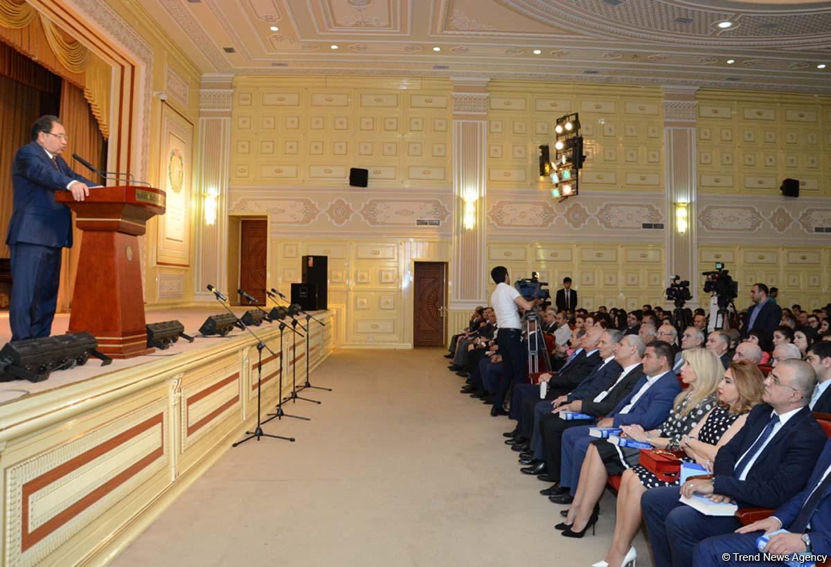 Əli Həsənov: Heydər Əliyev hakimiyyətə gələrək Xalq Cumhuriyyətinin bütün təsisatlarına sahib çıxdı (FOTO)