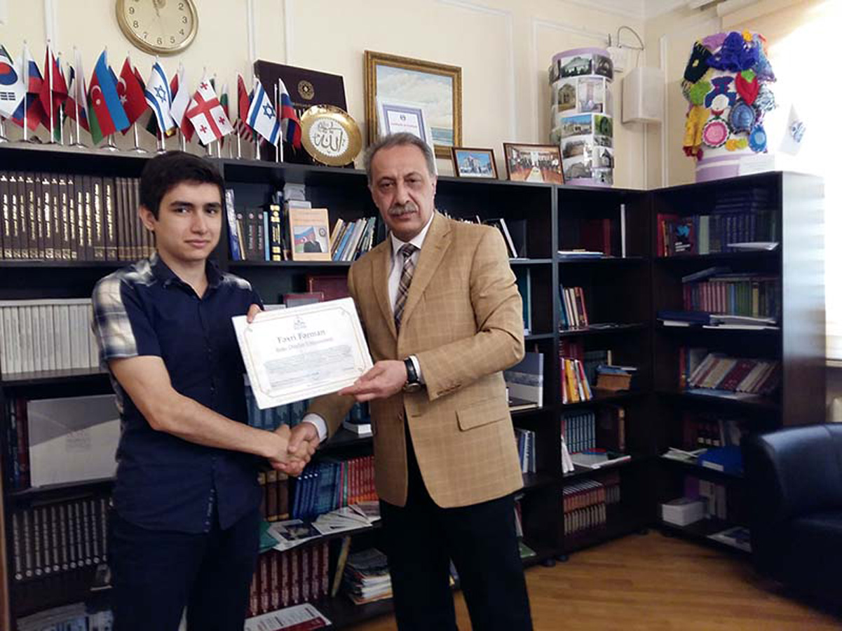 Bilik Fondu BDU VƏ ADPU tələbələri arasında bilik yarışı keçirib (FOTO)