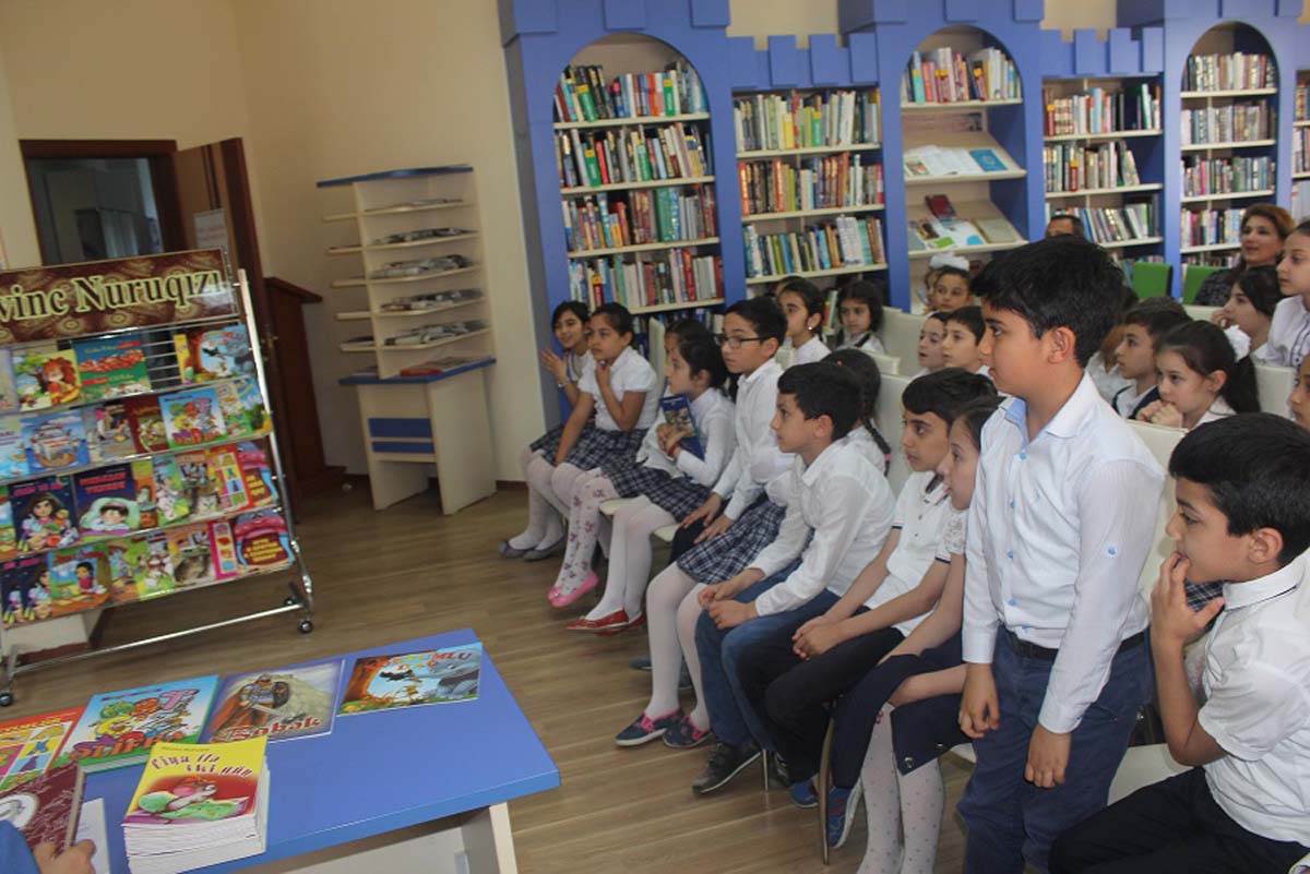 Bilik Fondu balaca oxucuları öz yazarları ilə "İmzalı görüş"dürdü (FOTO)