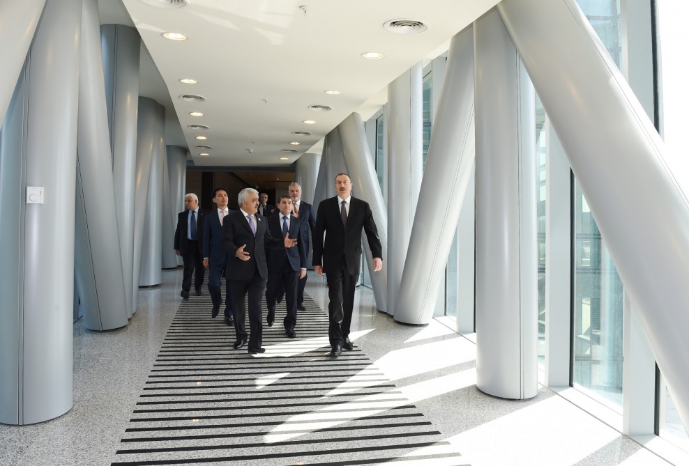 Prezident İlham Əliyev Dövlət Neft Şirkətinin yeni inzibati binasının açılışında iştirak edib (ƏLAVƏ OLUNUB) (FOTO)