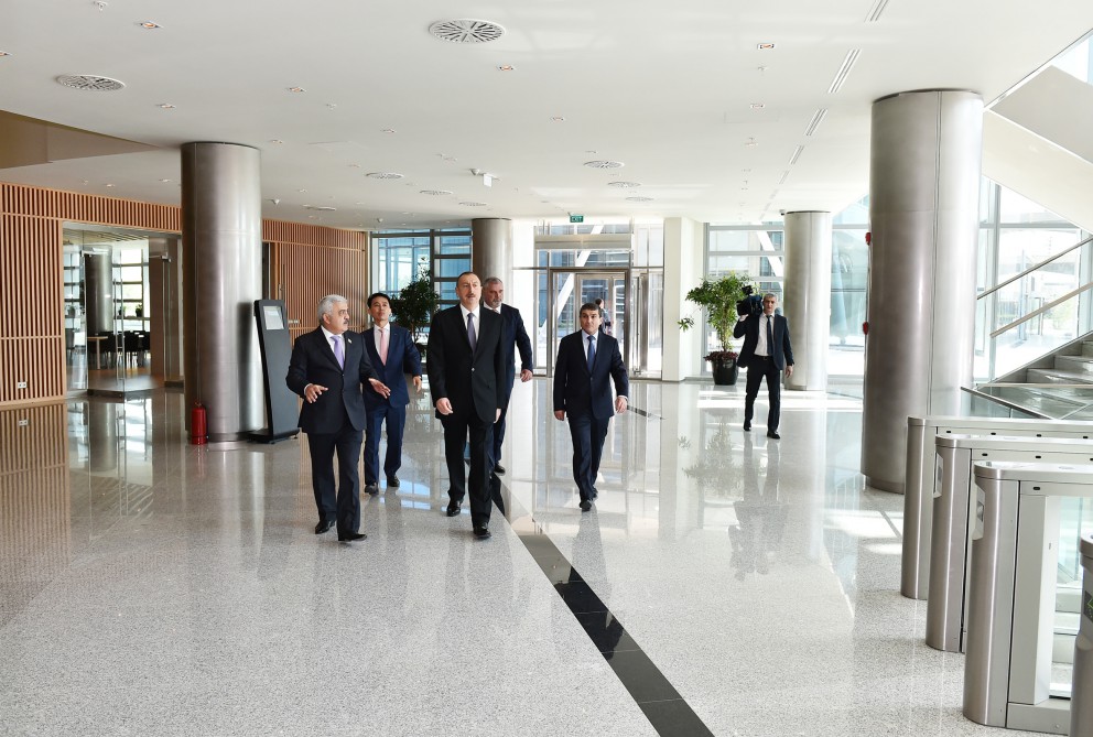 Prezident İlham Əliyev Dövlət Neft Şirkətinin yeni inzibati binasının açılışında iştirak edib (ƏLAVƏ OLUNUB) (FOTO)