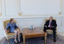 İlham Əliyev Böyük Britaniya və Şimali İrlandiya Birləşmiş Krallığının Azərbaycanda yeni təyin olunmuş səfirinin etimadnaməsini qəbul edib