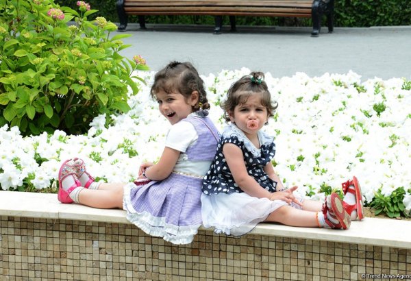 1 iyun - Uşaqların Beynəlxalq Müdafiəsi Günüdür (FOTO)
