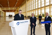 Prezident İlham Əliyev: Ən önəmli vəzifə dayanıqlı, uzunmüddətli iqtisadiyyat konsepsiyamızı icra etməkdir (ƏLAVƏ OLUNUB 2) (FOTO)