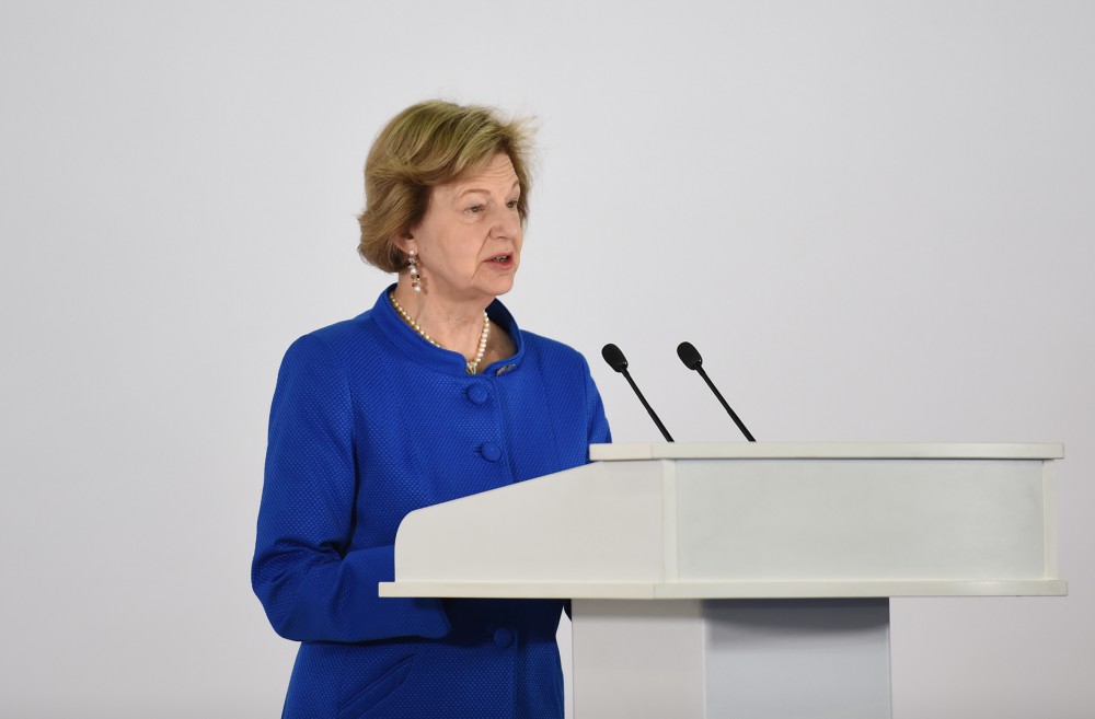 Prezident İlham Əliyev: Ən önəmli vəzifə dayanıqlı, uzunmüddətli iqtisadiyyat konsepsiyamızı icra etməkdir (ƏLAVƏ OLUNUB 2) (FOTO)